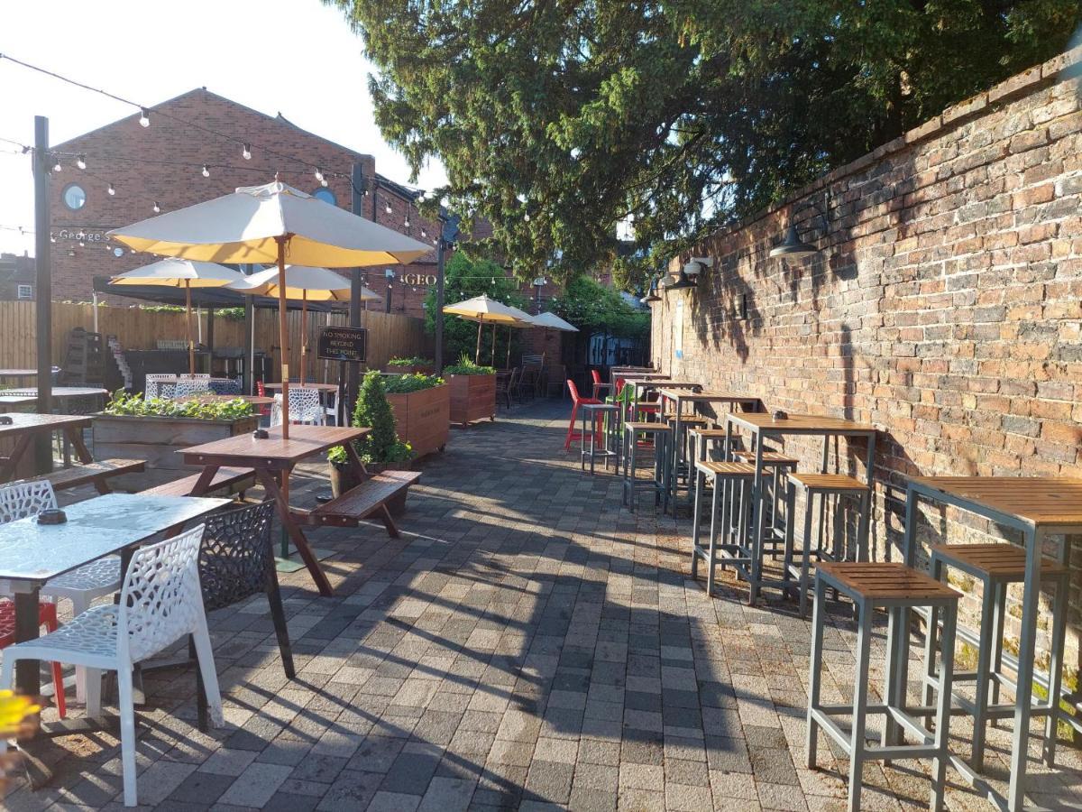 George Hotel Wetherspoon ビュードリー エクステリア 写真
